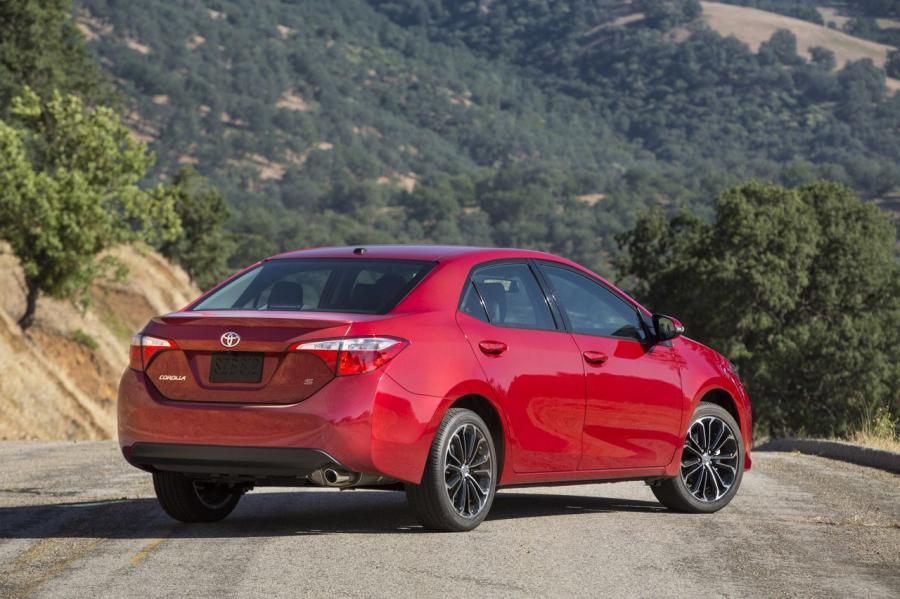  Toyota Corolla 2014 года  (фото 33 из 212)